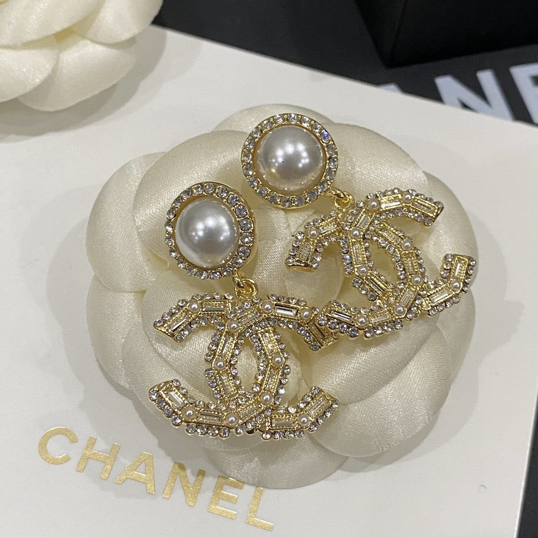 Chanel Pearl Metal Earrings - LITELUX