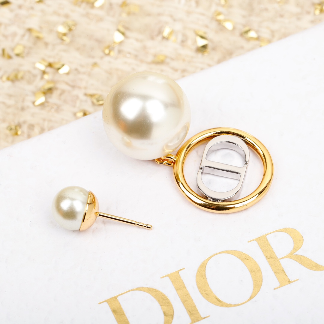 Christian Dior pearl earrings - LITELUX