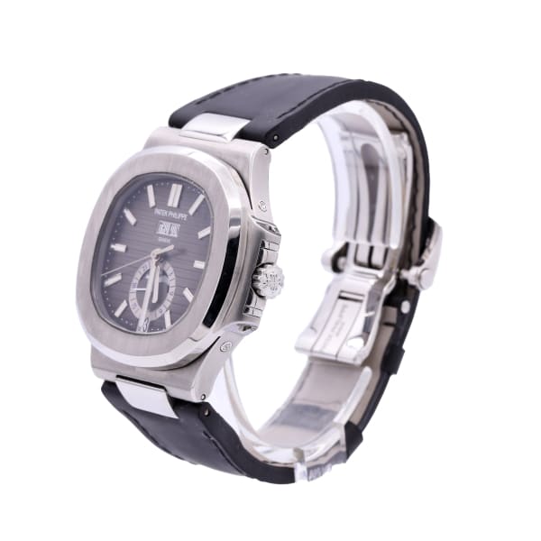 Nautilus 5726A-001 Black Dial 40.5mm - LITELUX