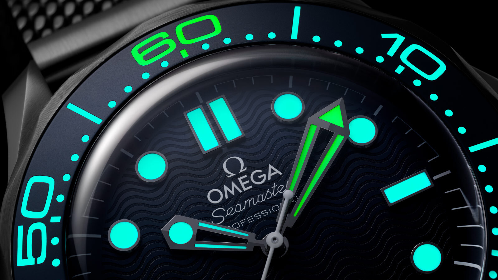 300m diving watch 42mm Master Chronometer James Bond 60th Anniversary Watch - LITELUX