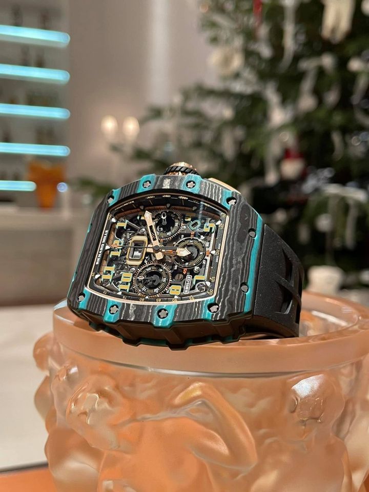 Richard Mille RM11-03 Ultimate Edition Flyback Chronograph in carbon - LITELUX
