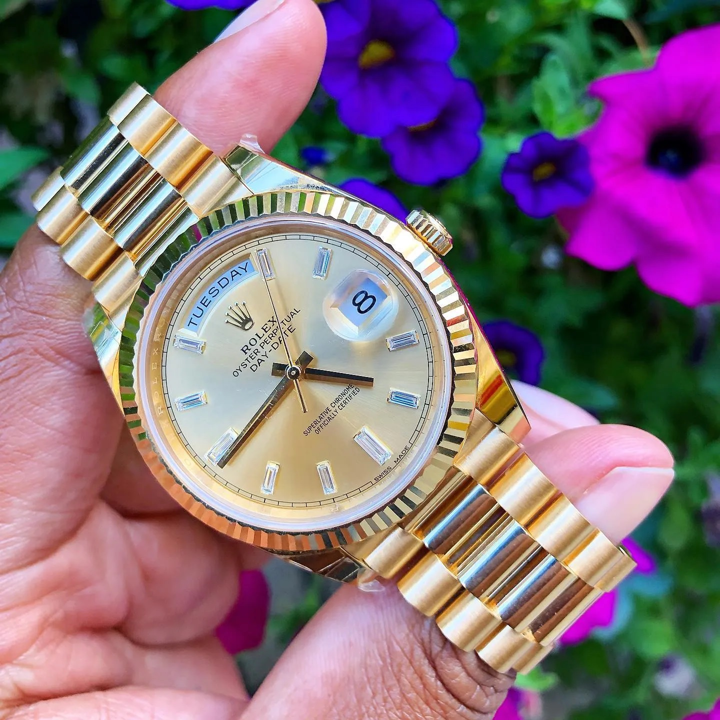 Rolex Day-Date Oyster 40 mm Yellow Gold Green Dial 228238 - LITELUX