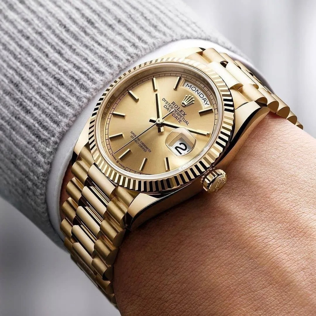 Rolex Day-Date Oyster 40 mm Yellow Gold Green Dial 228238 - LITELUX