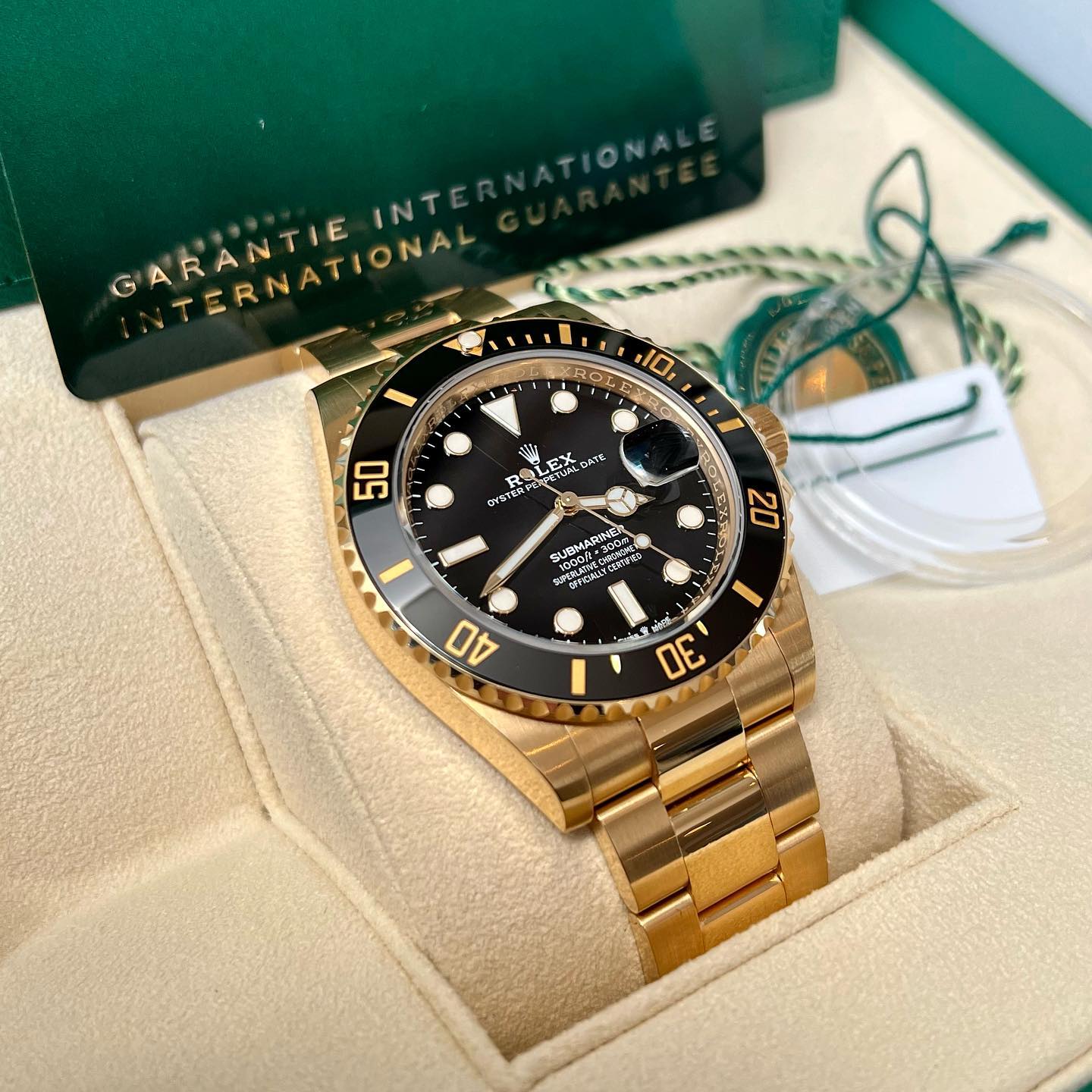 Rolex Perpetual Submariner m126618ln Series - LITELUX