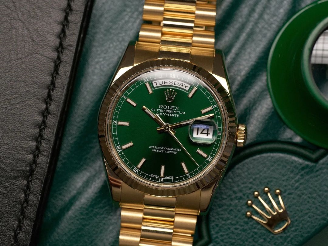 Rolex Day-Date Oyster 40 mm Yellow Gold Green Dial 228238 - LITELUX
