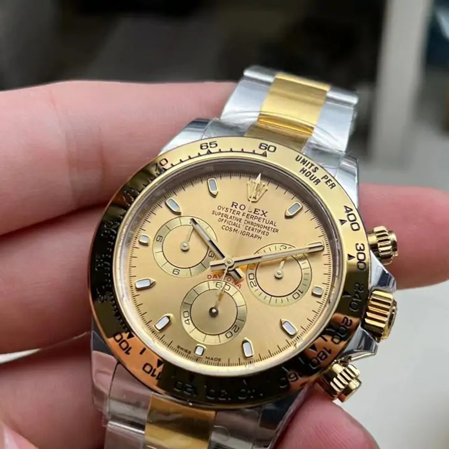 Rolex Cosmograph Daytona 40mm Champagne Dial 116503-0003 - LITELUX
