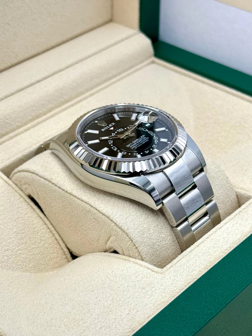 RLX Sky-Dweller 42mm 336934-0007 Stainless Steel Black Dial Oyster - LITELUX