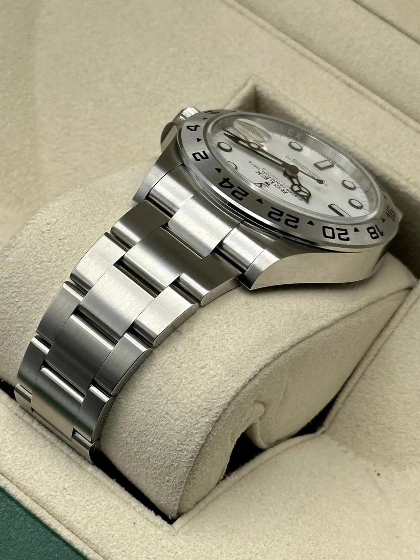 Rolex Explorer II 226570 42mm White Dial Men’s Watch - LITELUX
