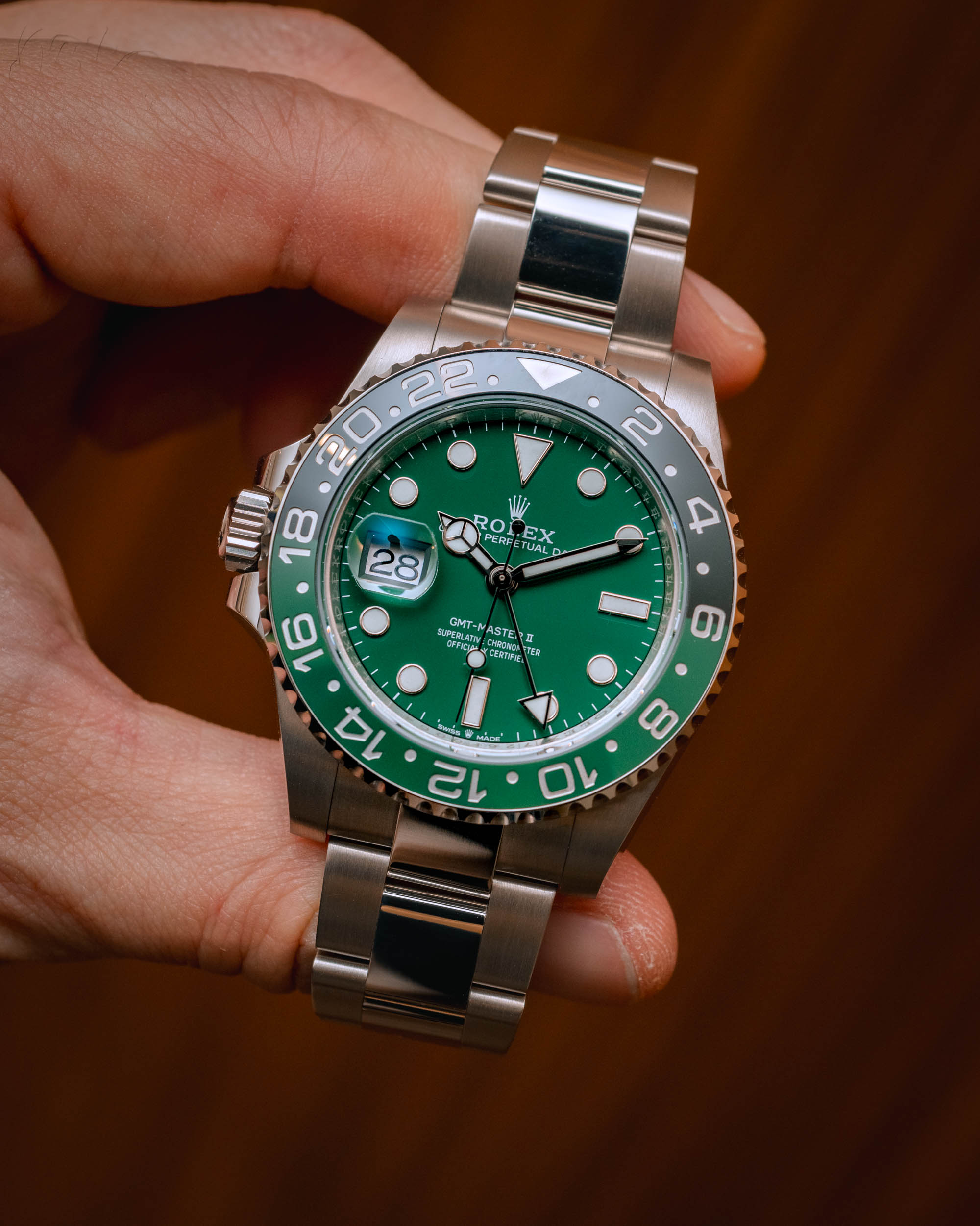 Rolex GMT-Master II 40mm 126729VTNR-0001 Green Dial White Gold Oyster Bracelet - LITELUX
