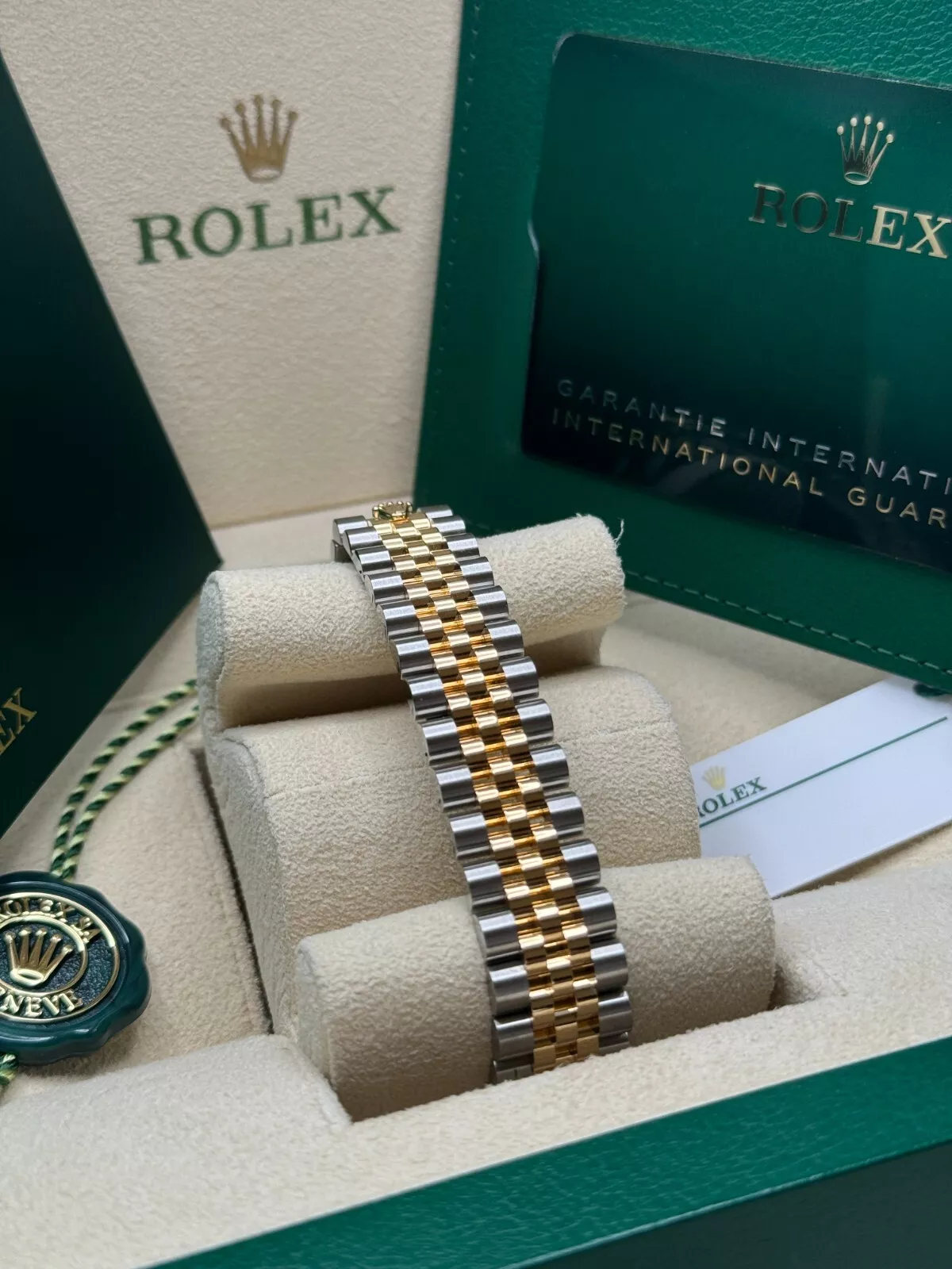 RLX Datejust m278243-0013/0014 31mm Champagne Dial Yellow Rolesor Oyster Watch - LITELUX
