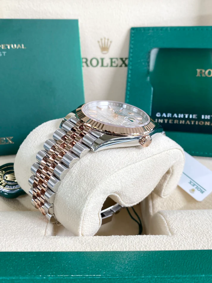 RLX Datejust 41mm 126331 Silver Fluted Motif Dial Two Tone Stainless Steel & 18K Rose Gold Jubilee Bracelet Men's Watch - LITELUX