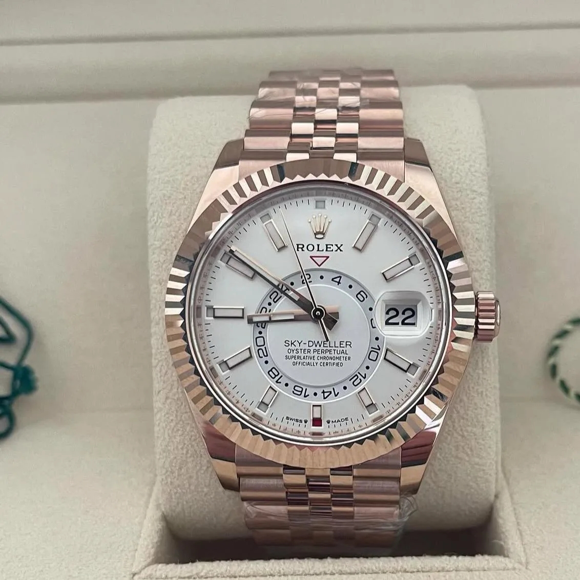 RLX Sky-Dweller 42mm 336935-0007 Rose Gold White Dial Oyster - LITELUX