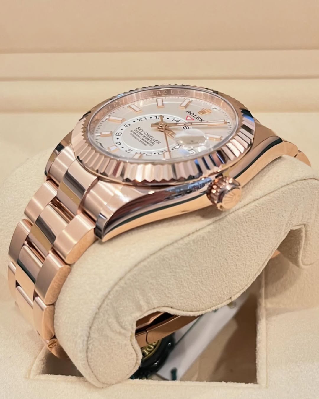 RLX Sky-Dweller 42mm 336935-0003 Rose Gold White Dial Oyster - LITELUX