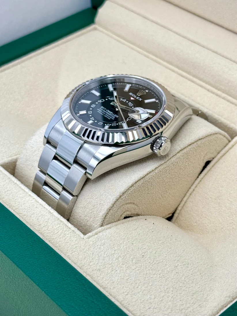 RLX Sky-Dweller 42mm 336934-0007 Stainless Steel Black Dial Oyster - LITELUX