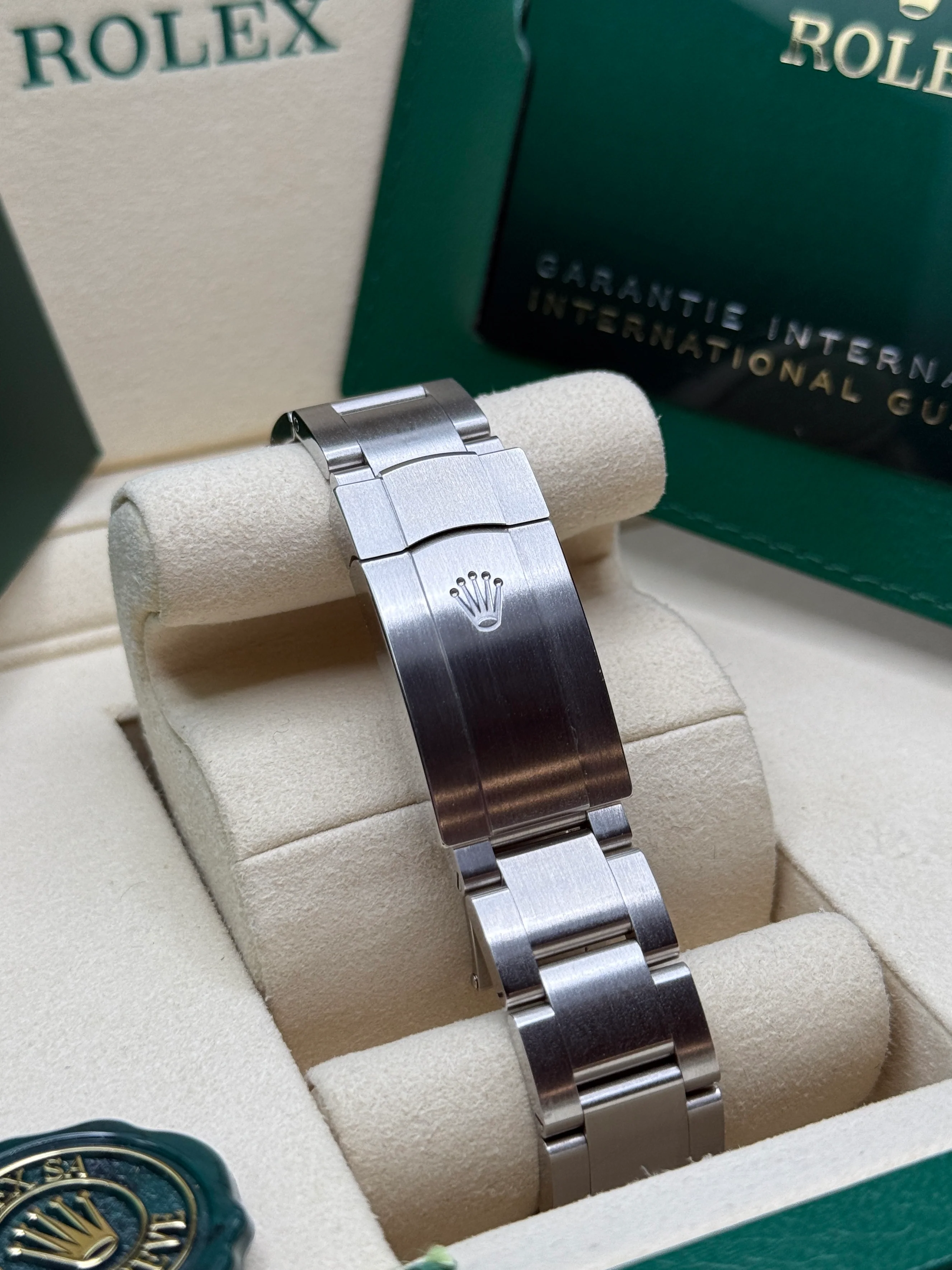 RLX Oyster-Perpetual 41mm 124300-0002 Stainless Steel Black Index Dial Watch - LITELUX