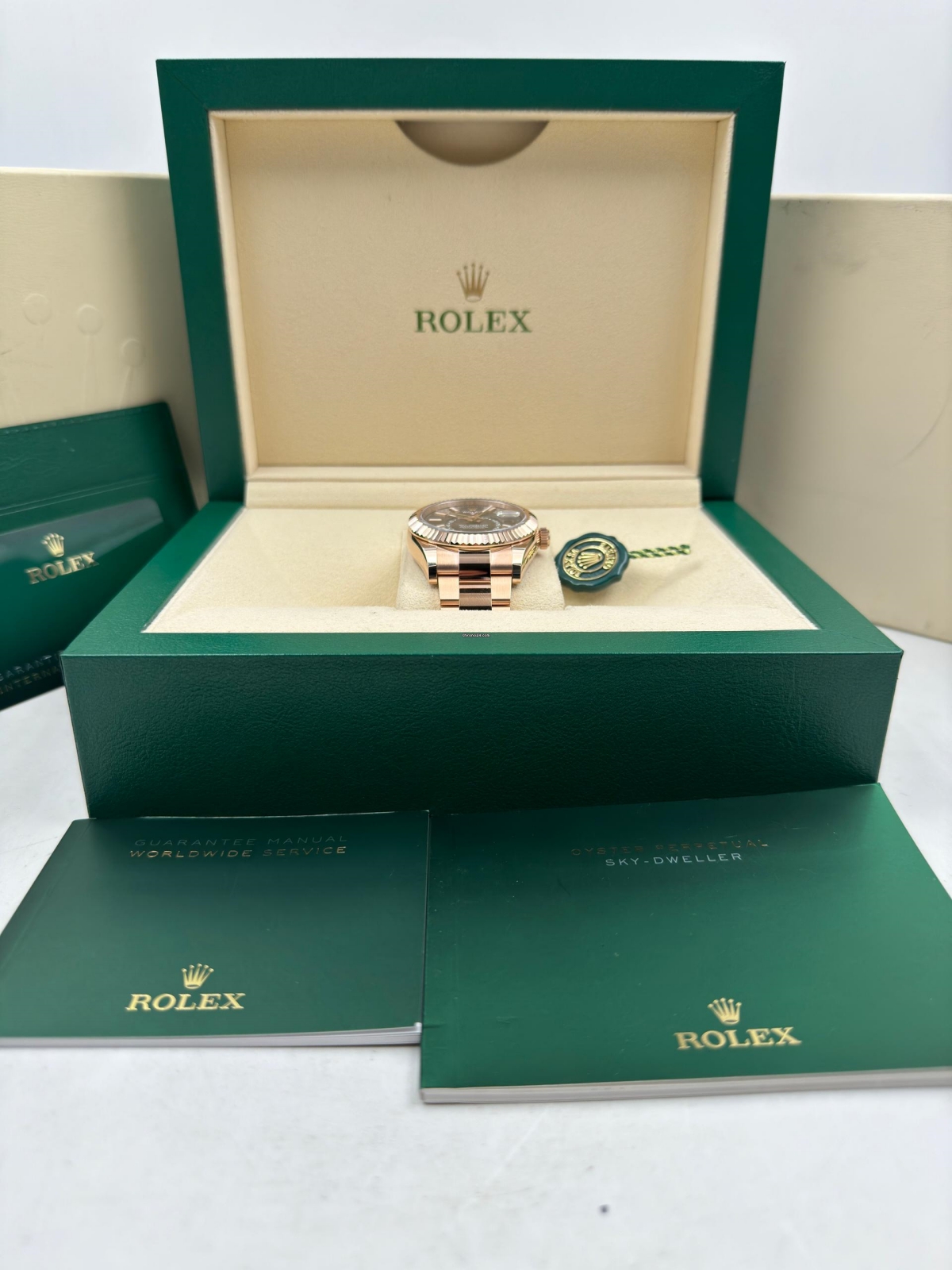 RLX Sky-Dweller 42mm 336935-0004 Rose Gold Rhodium Dial Oyster - LITELUX