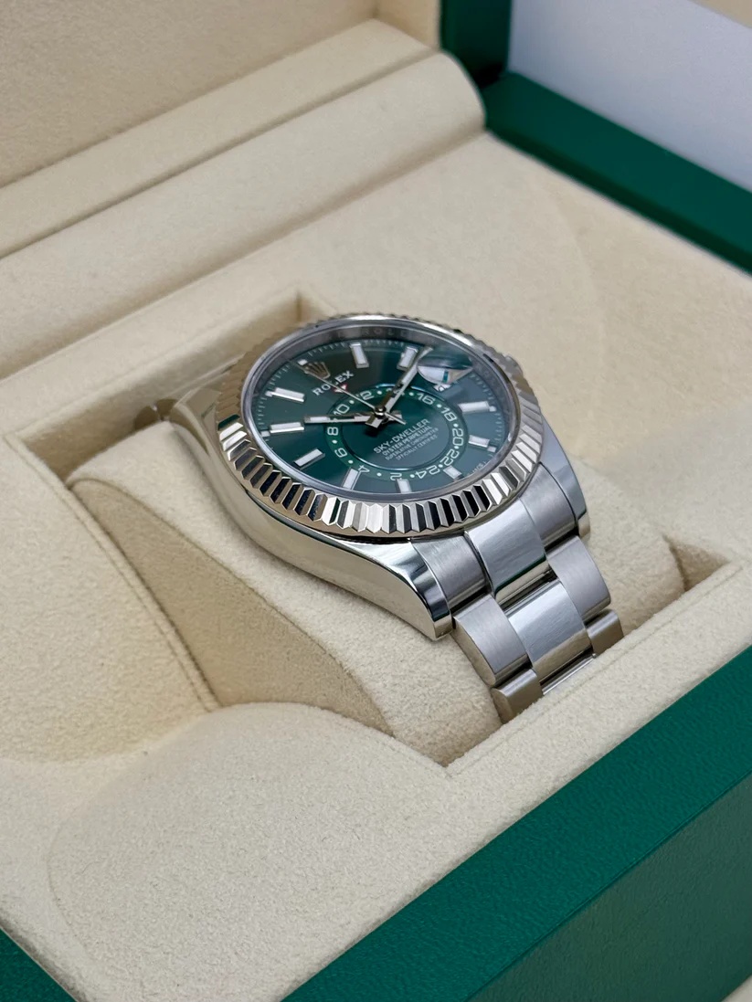 RLX Sky-Dweller 42mm 336934-0001 Stainless Steel Green Dial Oyster - LITELUX
