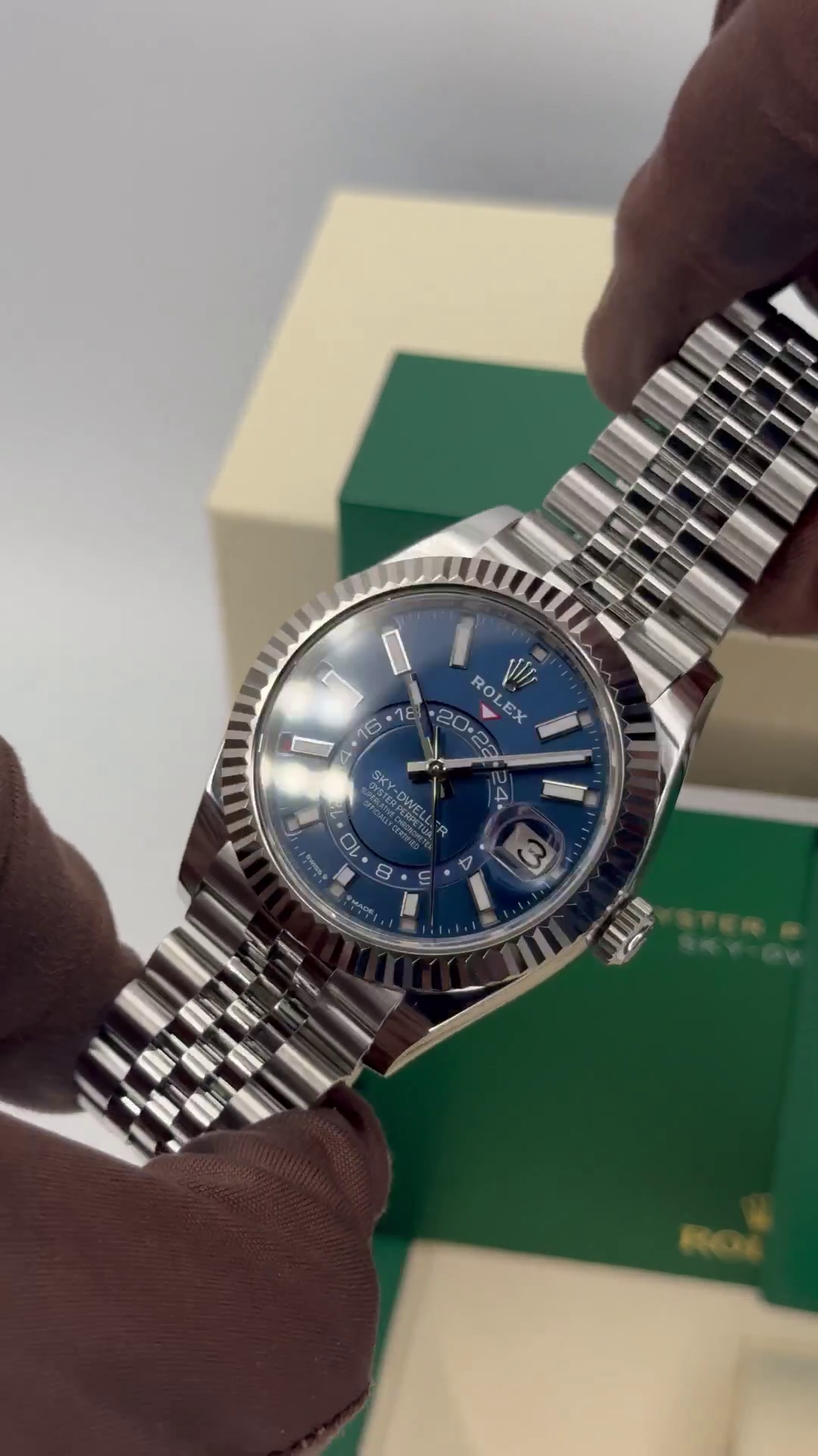 RLX Sky-Dweller 42mm 336934-0006 Stainless Steel Blue Dial Jubilee - LITELUX