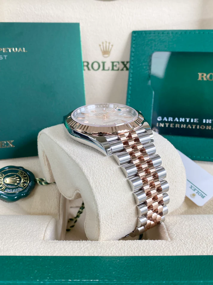 RLX Datejust 41mm 126331 Silver Fluted Motif Dial Two Tone Stainless Steel & 18K Rose Gold Jubilee Bracelet Men's Watch - LITELUX