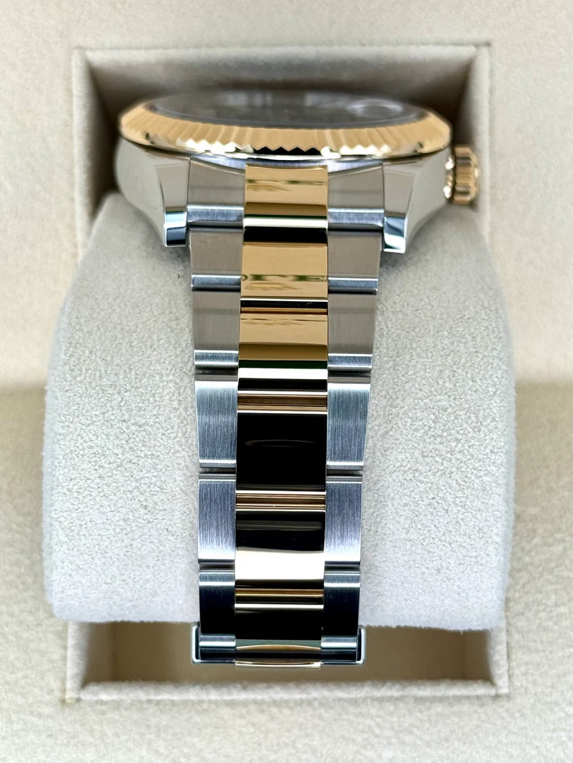 RLX Sky-Dweller 42mm 336933-0003 Two-Tone Yellow Gold Black Dial Jubilee - LITELUX