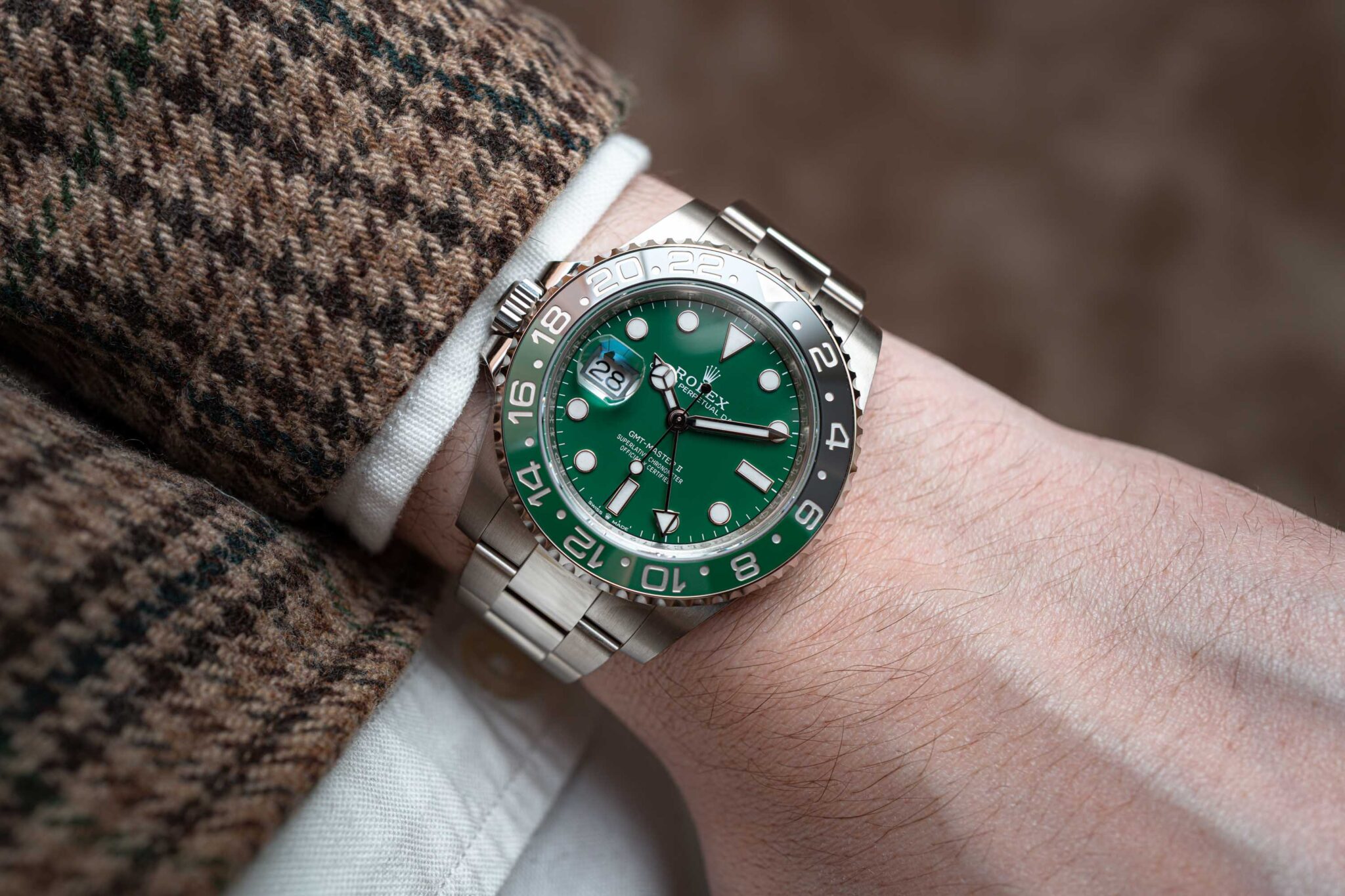Rolex GMT-Master II 40mm 126729VTNR-0001 Green Dial White Gold Oyster Bracelet - LITELUX