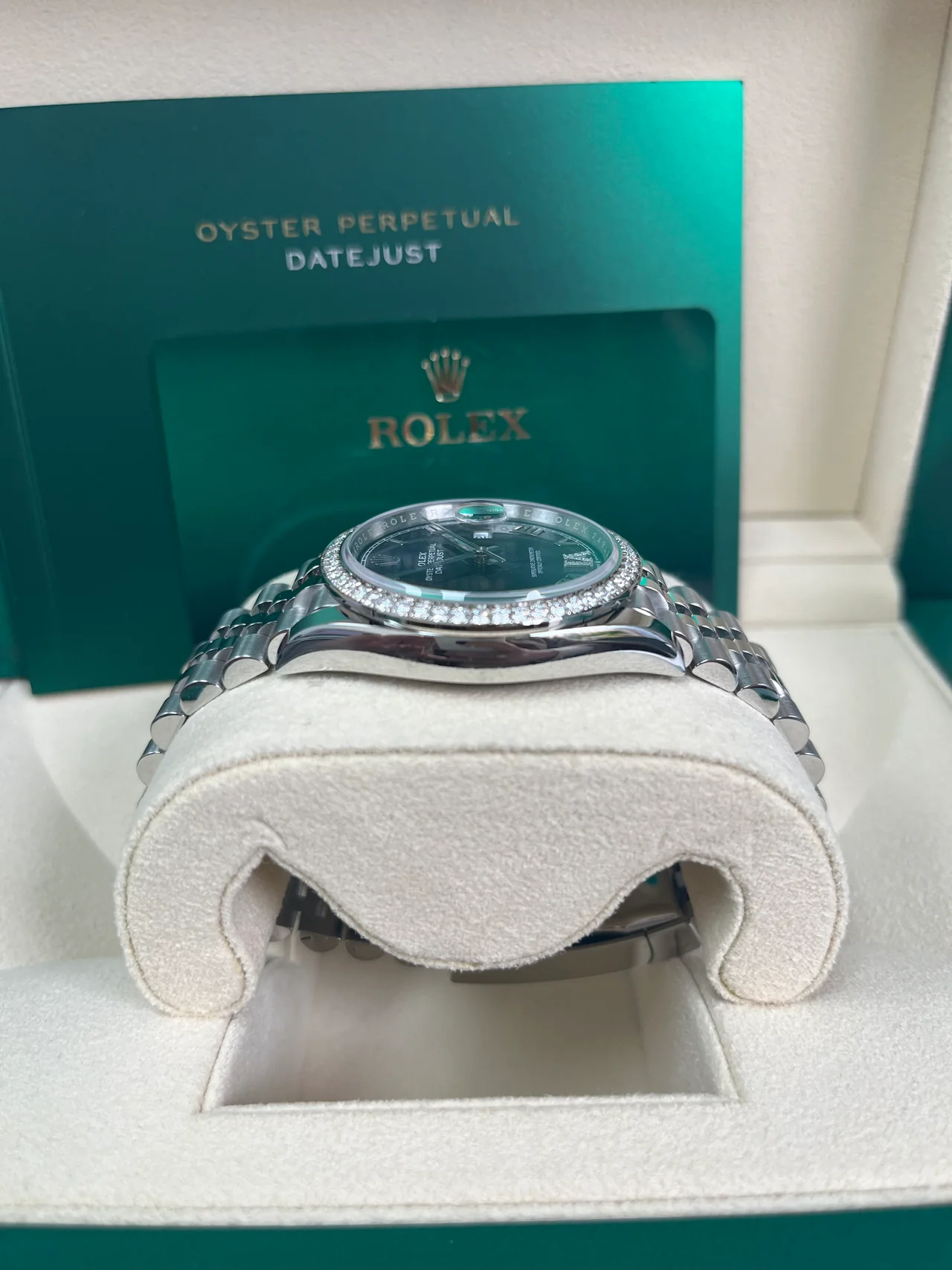 RLX Datejust 36mm 126284 Aubergine Dial Jubilee Bracelet - LITELUX