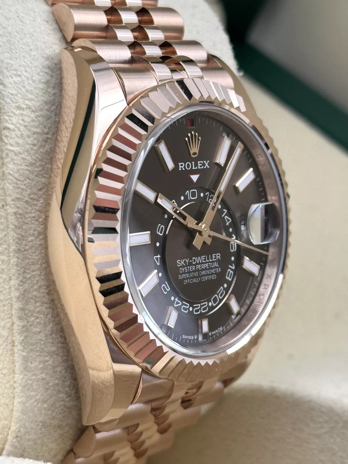 RLX Sky-Dweller 42mm 336935-0008 Rose Gold Rhodium Dial Oyster - LITELUX