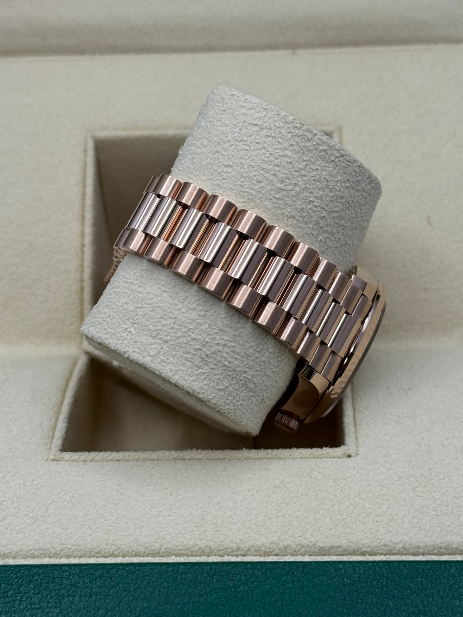 RLX Datejust m278275-0009 Mother-of-Pearl 31mm Dial - LITELUX