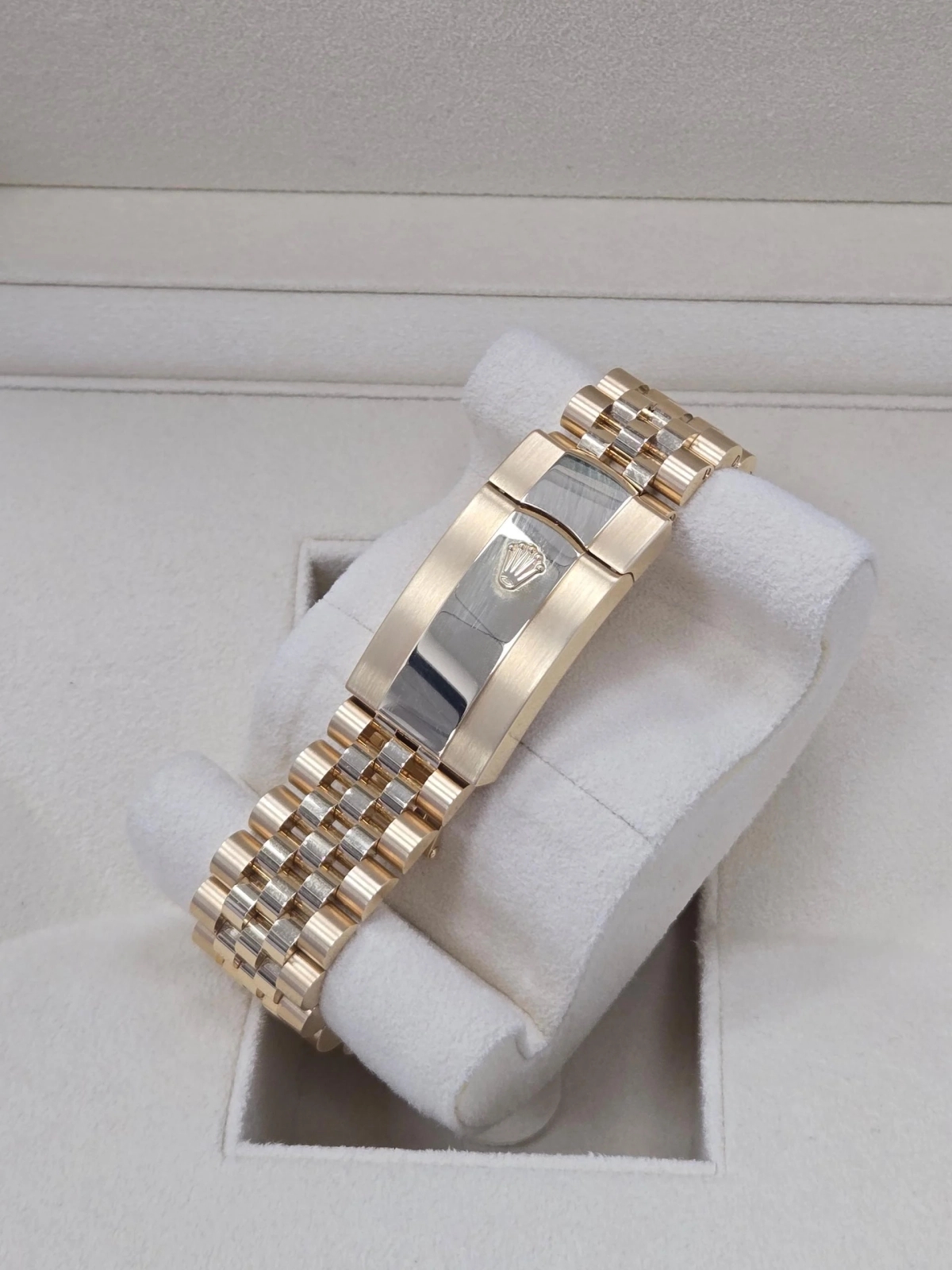 RLX Sky-Dweller 42mm 336938-0006 Yellow Gold White Dial Jubilee - LITELUX