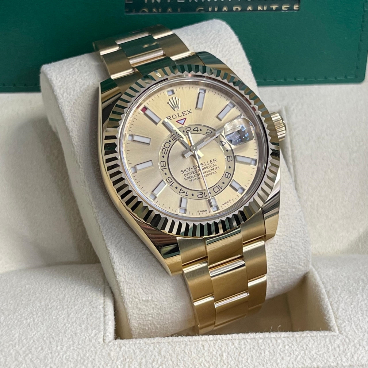 RLX Sky-Dweller 42mm 336938-0001 Yellow Gold Champagne Dial - LITELUX