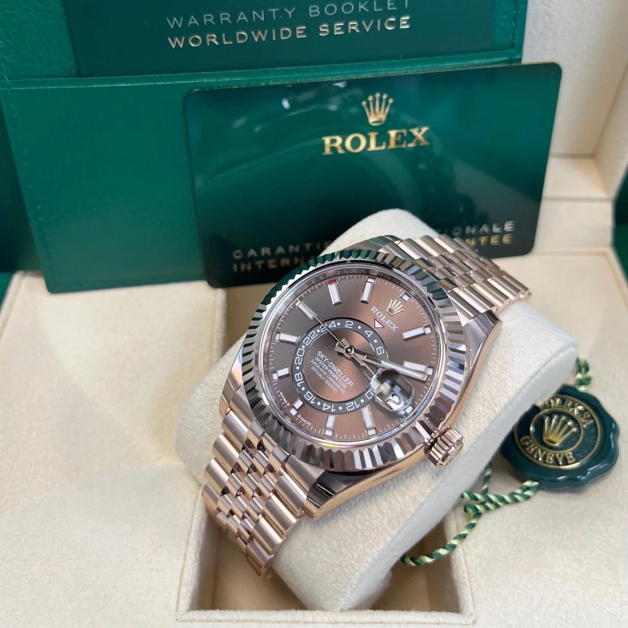 RLX Sky-Dweller 42mm 336935-0006 Rose Gold Chocolate Dial Jubilee - LITELUX