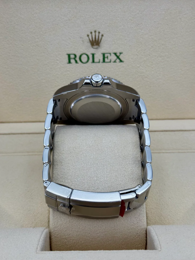 RLX GMT-Master II 40mm 126710GRNR-0004 Black Dial Oyster Watch - LITELUX