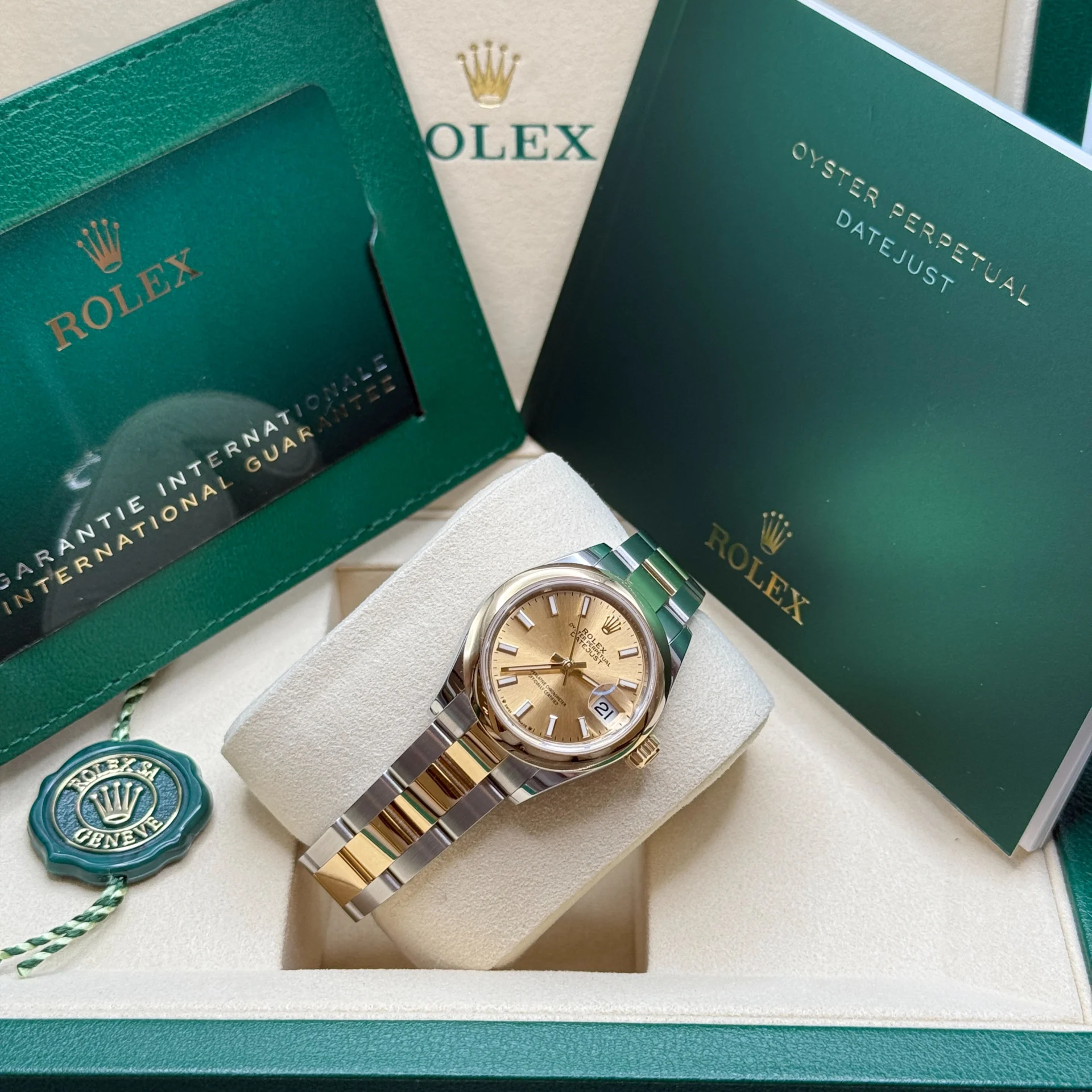RLX Lady-Datejust 28mm 279163 Champagne Dial Oyster Bracelet - LITELUX
