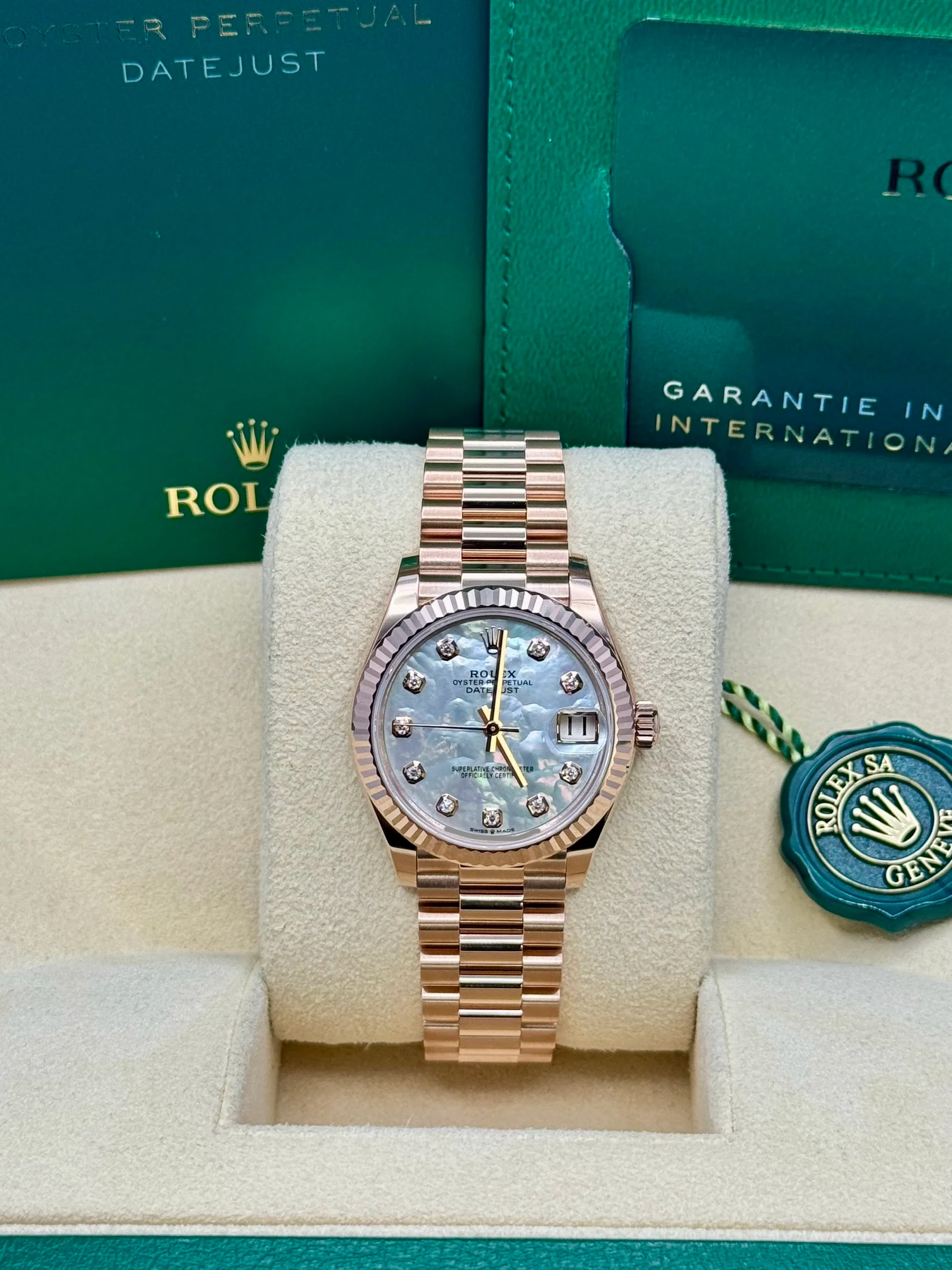 RLX Datejust m278275-0009 Mother-of-Pearl 31mm Dial - LITELUX