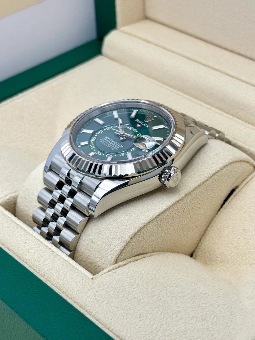 RLX Sky-Dweller 42mm 336934-0002 Stainless Steel Green Dial Oyster - LITELUX