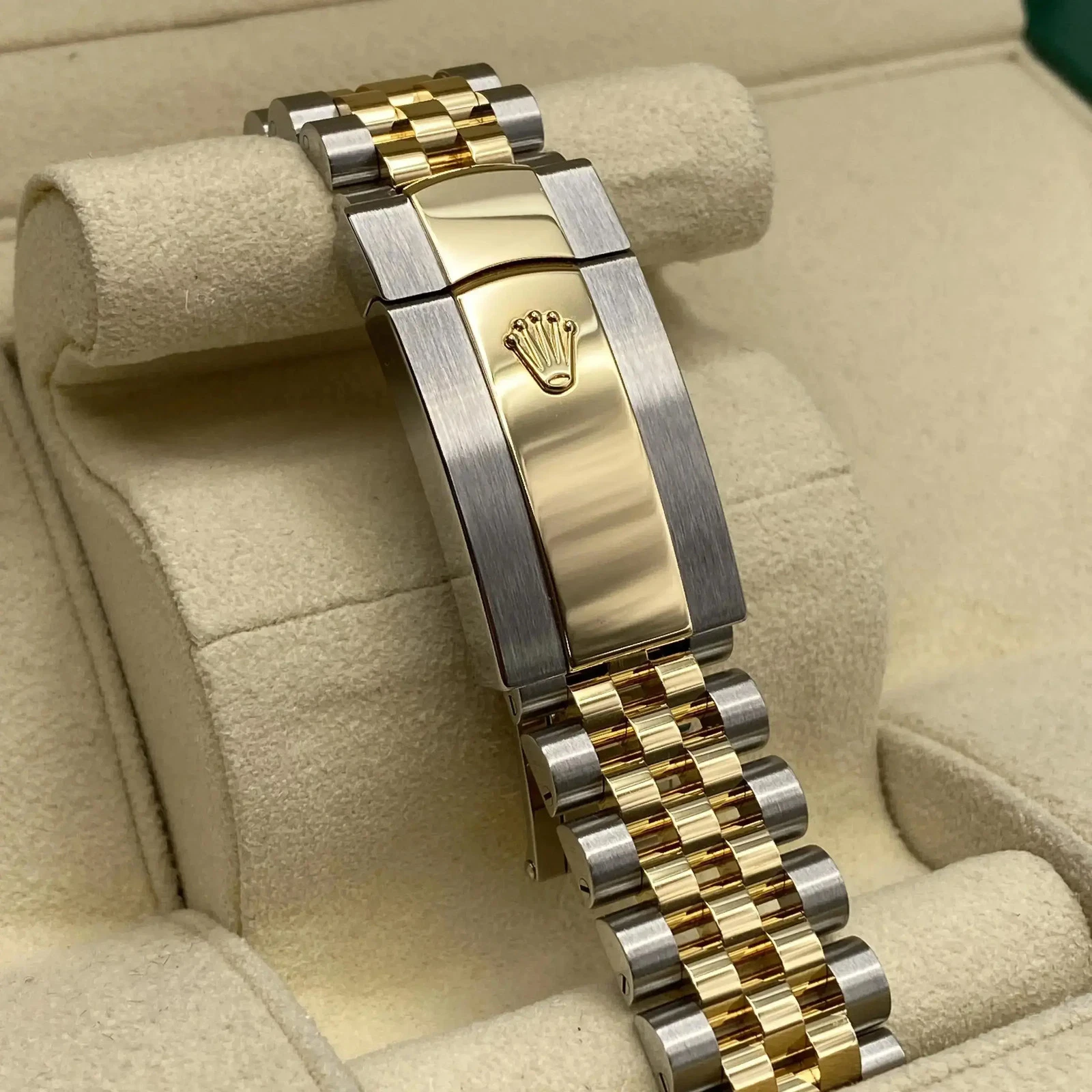 RLX Datejust 41mm 126303 White MOP Diamond Jubilee Steel and Yellow Gold - LITELUX