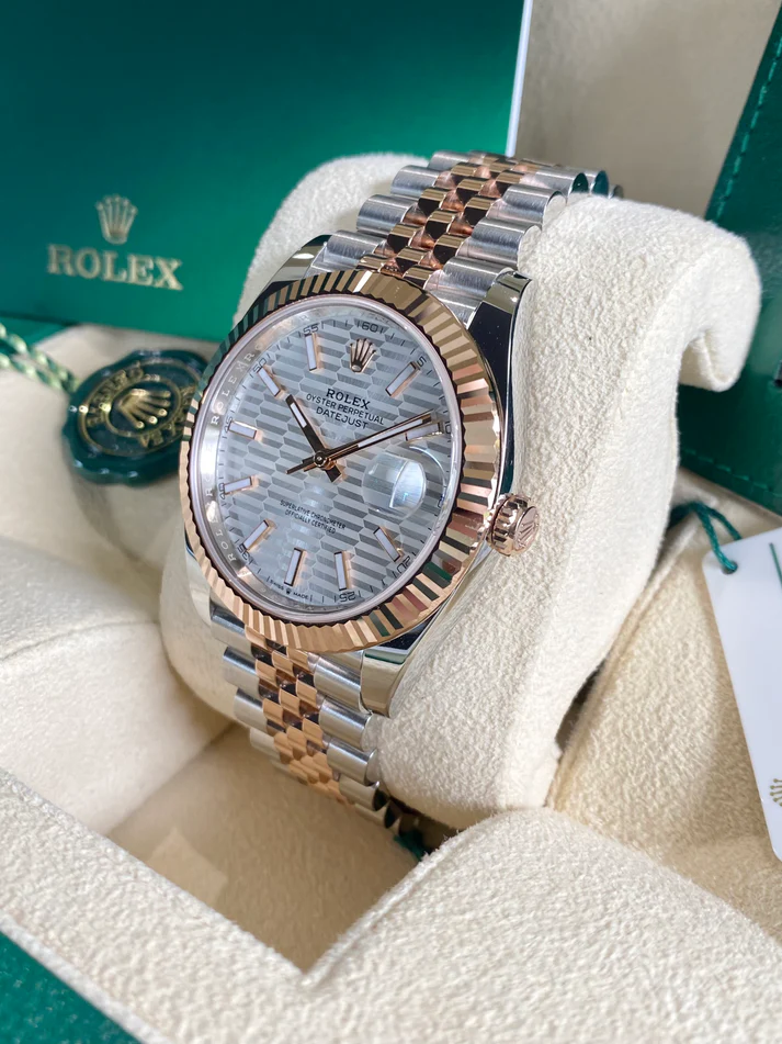 RLX Datejust 41mm 126331 Silver Fluted Motif Dial Two Tone Stainless Steel & 18K Rose Gold Jubilee Bracelet Men's Watch - LITELUX