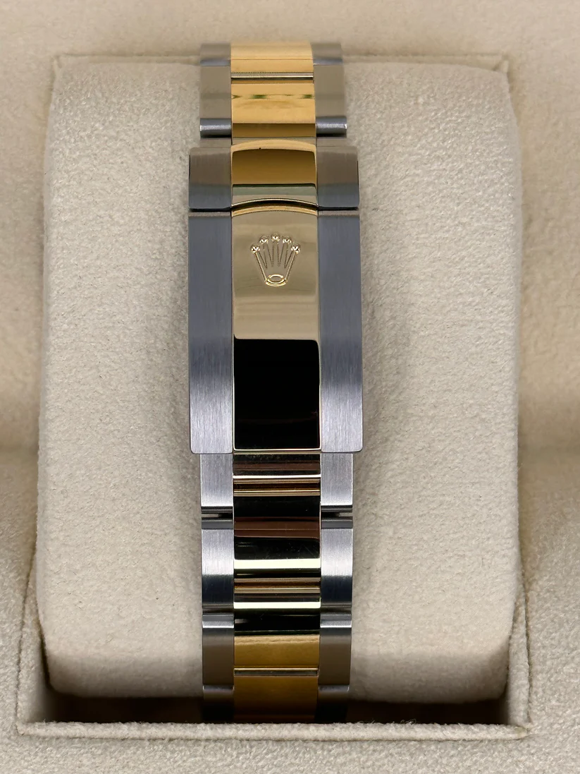 RLX Datejust 36mm 126203 White Dial Domed Bezel Jubilee Bracelet - LITELUX