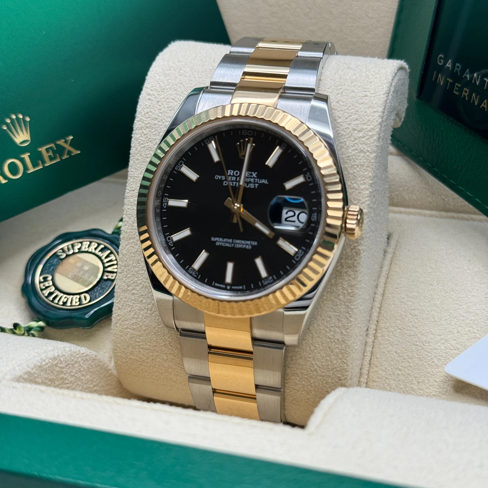 RLX Datejust 41mm Two-Tone Yellow Gold Fluted Bezel Black Index Dial Jubilee - 126333 - LITELUX