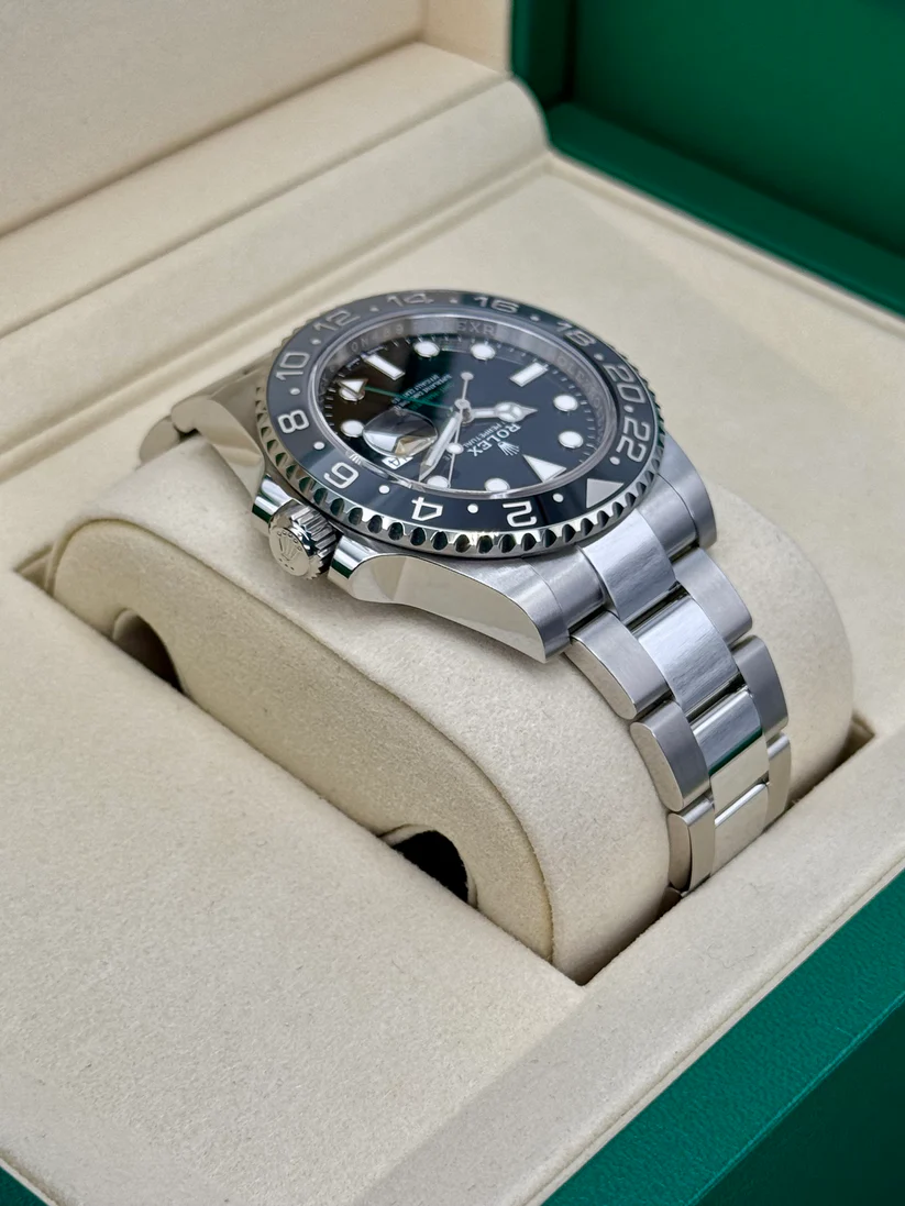 RLX GMT-Master II 40mm 126710GRNR-0004 Black Dial Oyster Watch - LITELUX