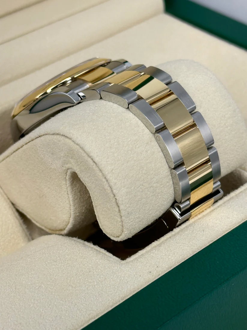 RLX Datejust 36mm 126203 White Dial Domed Bezel Jubilee Bracelet - LITELUX