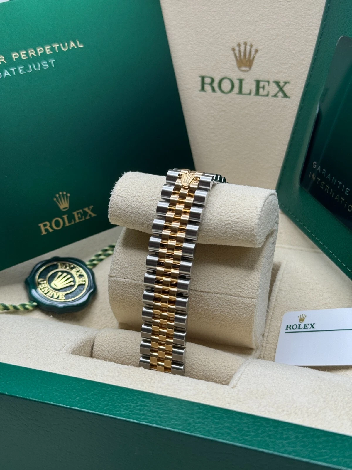 RLX Datejust m278243-0013/0014 31mm Champagne Dial Yellow Rolesor Oyster Watch - LITELUX