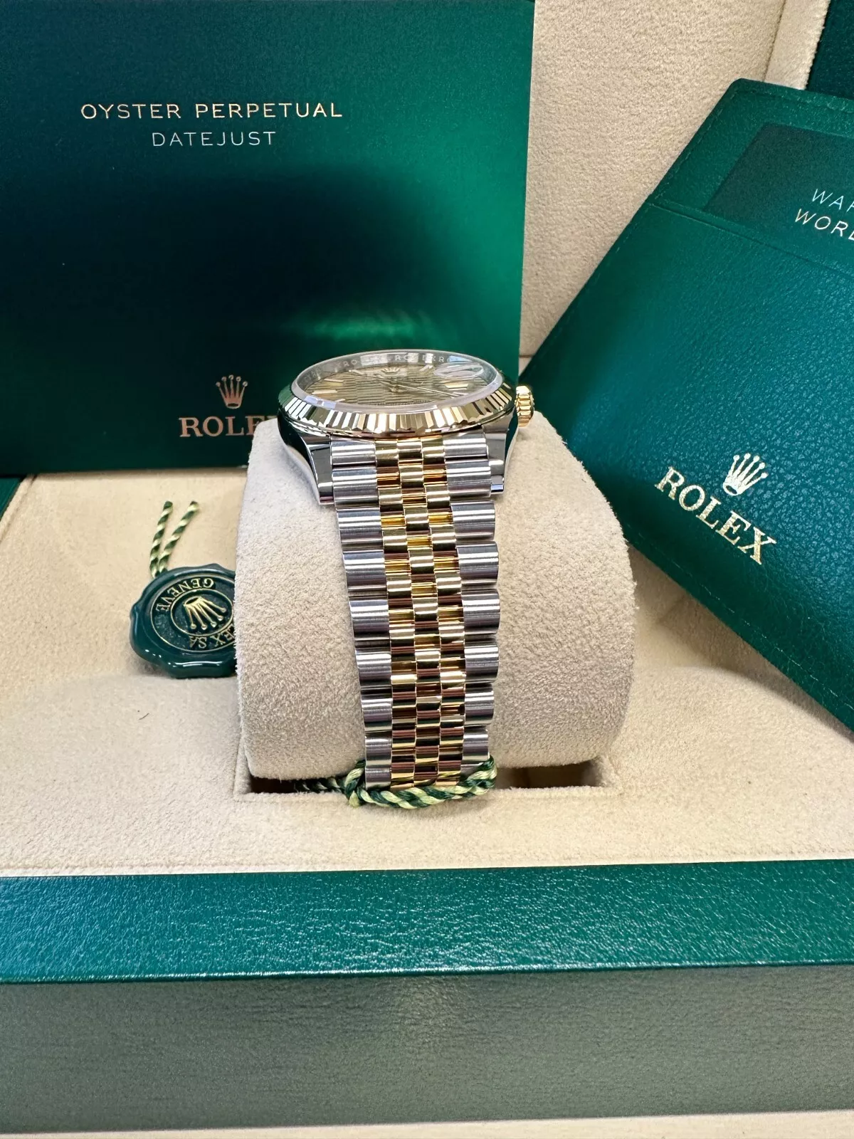 RLX Datejust 36mm 126233 Golden Fluted Motif 36mm Dial Oyster Bracelet - LITELUX