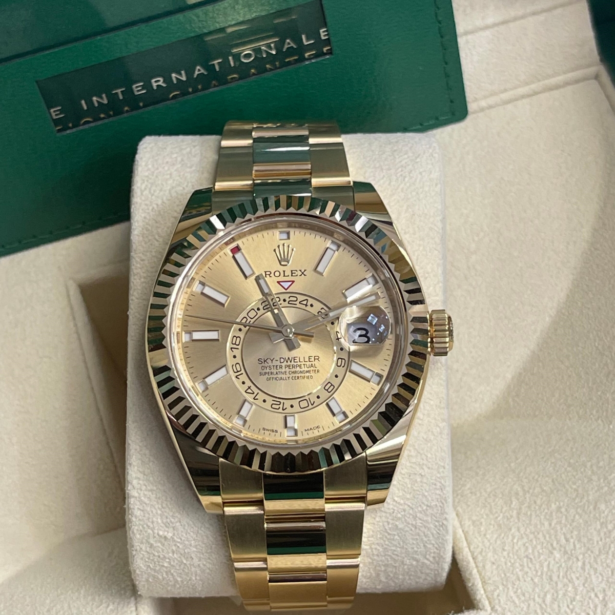 RLX Sky-Dweller 42mm 336938-0001 Yellow Gold Champagne Dial - LITELUX