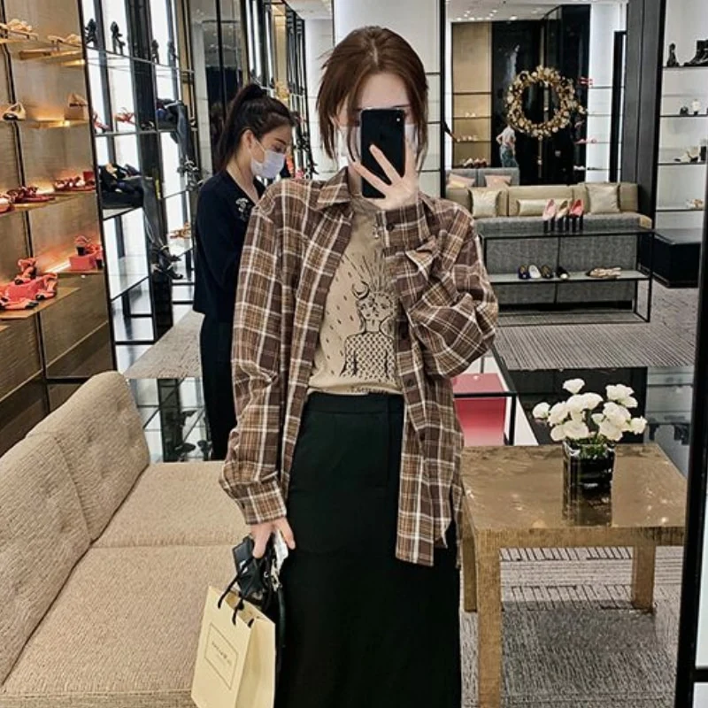 jpyuyuco-Plaid Shirt With Turn-Down Collar