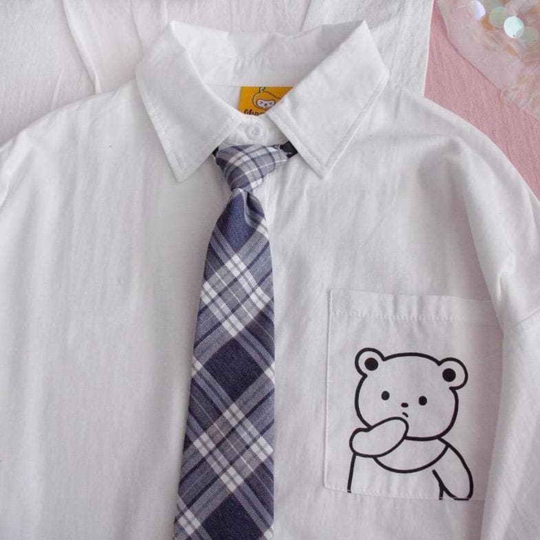 jpyuyuco-Buttoned Shirt With Bear Print And Plaid Tie