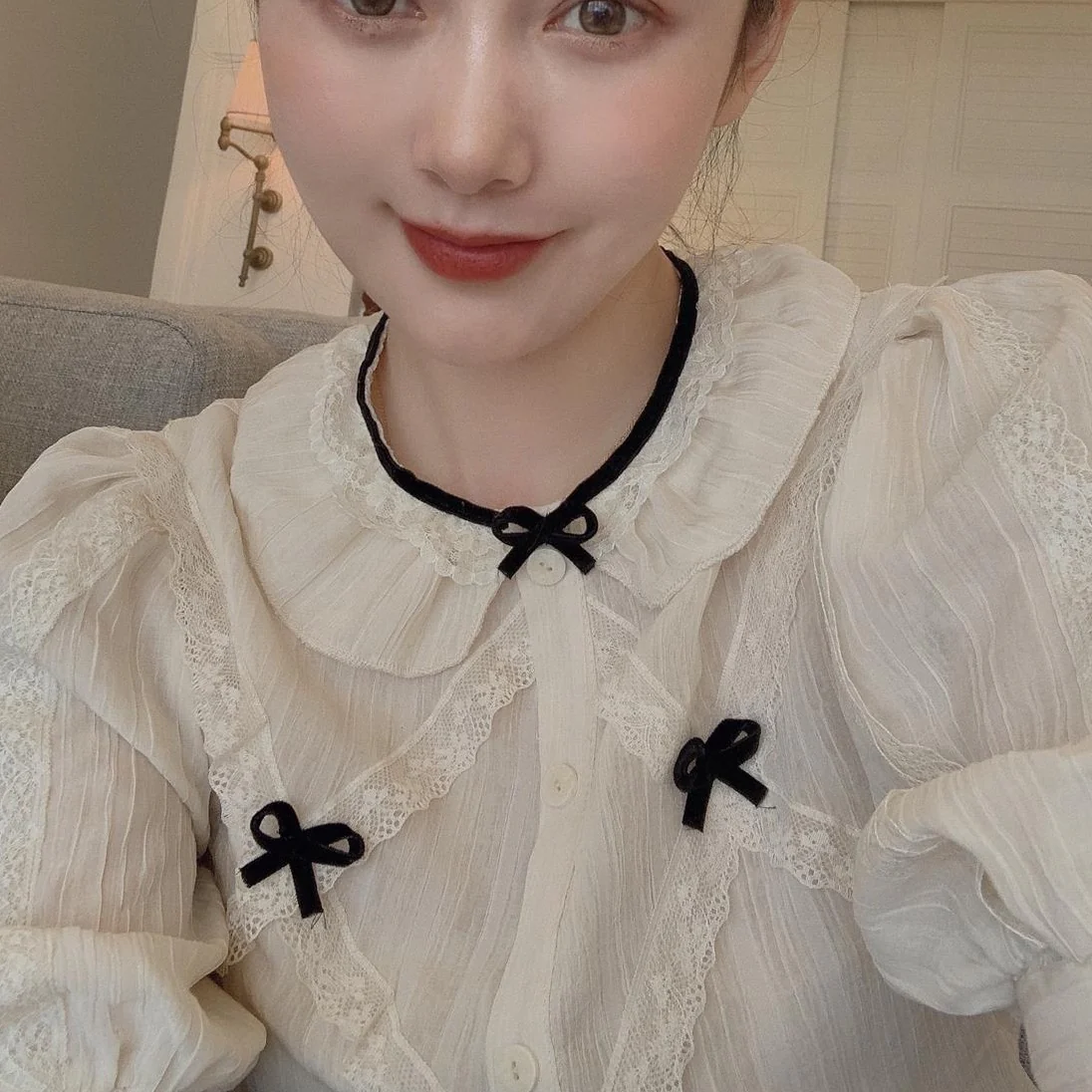 jpyuyuco-Button-Down Blouse With Puff Sleeves And Ribbons
