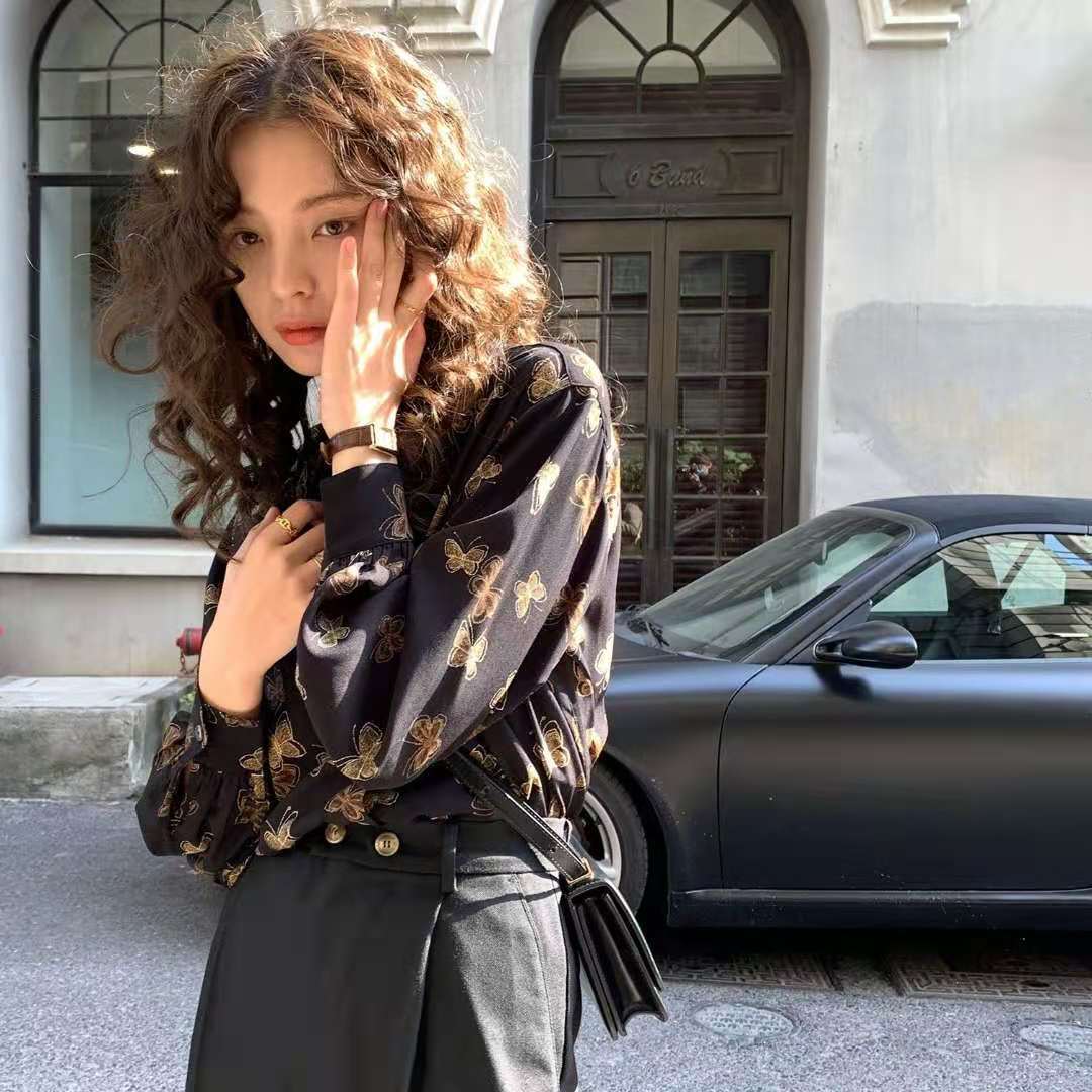jpyuyuco-Button-Down Blouse With Butterfly Print