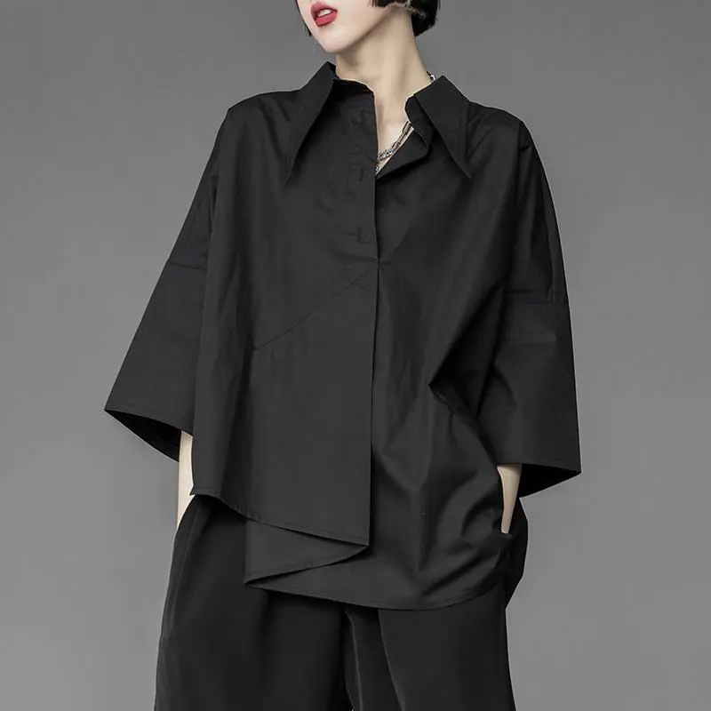 jpyuyuco-Asymmetrical Button-Up Blouse