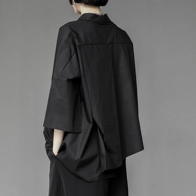 jpyuyuco-Asymmetrical Button-Up Blouse